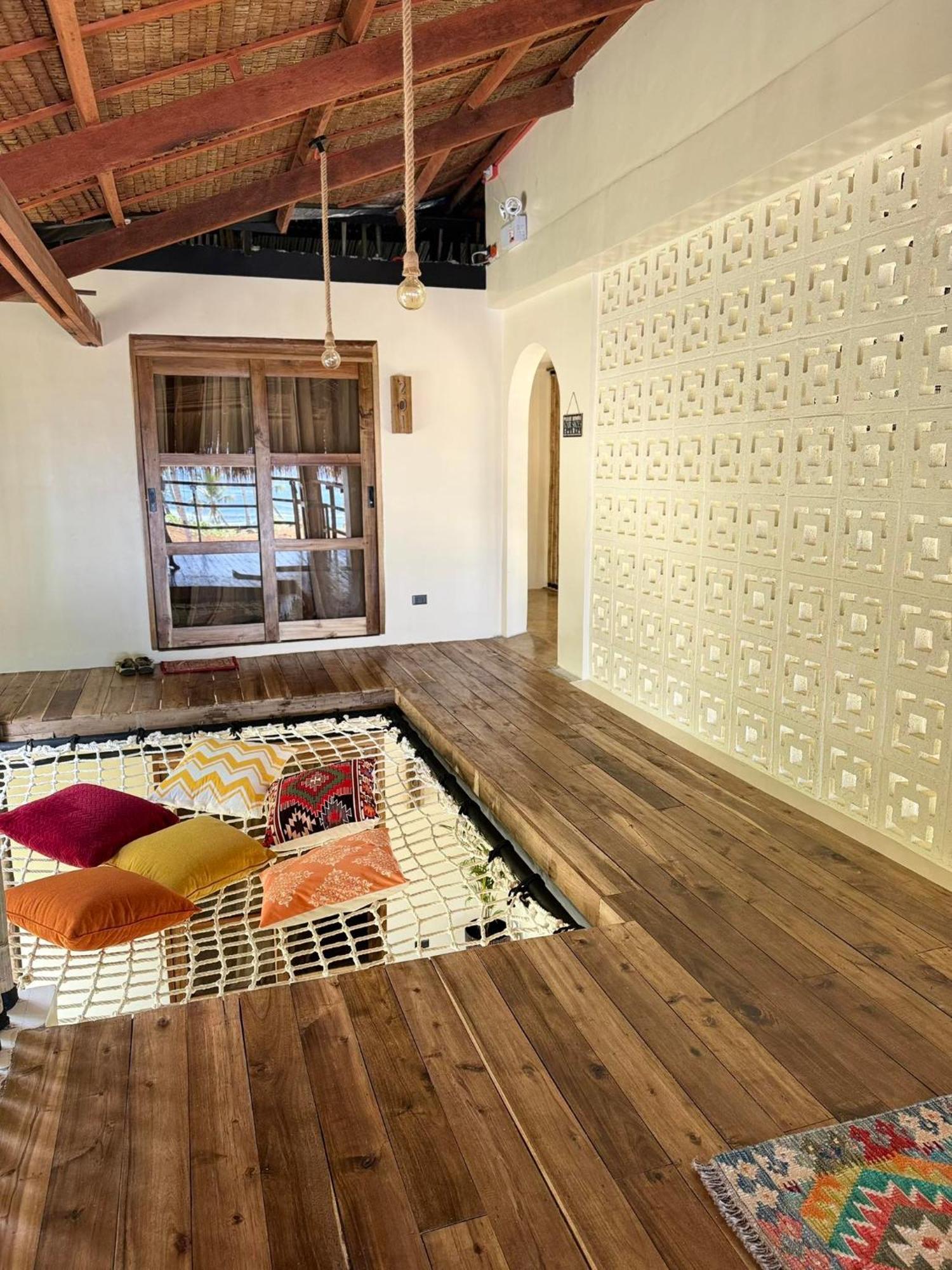 Casavia Siargao Hostel Catangnan Εξωτερικό φωτογραφία